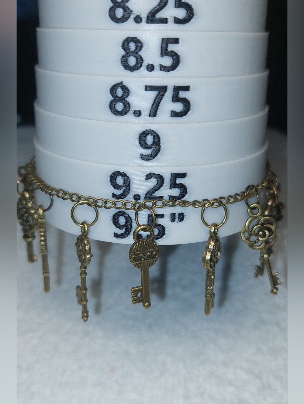 Vintage Style Key Charm Ankle Bracelet - Brass Tone